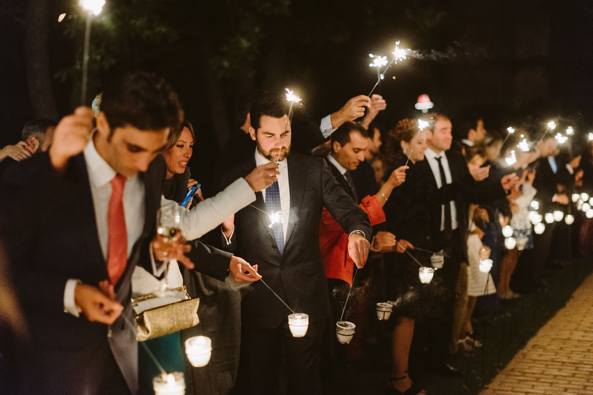 First dance - bengalas de boda - me caso - light - la mejor wedding planner de Bilbao- Boda en monasterio del espino