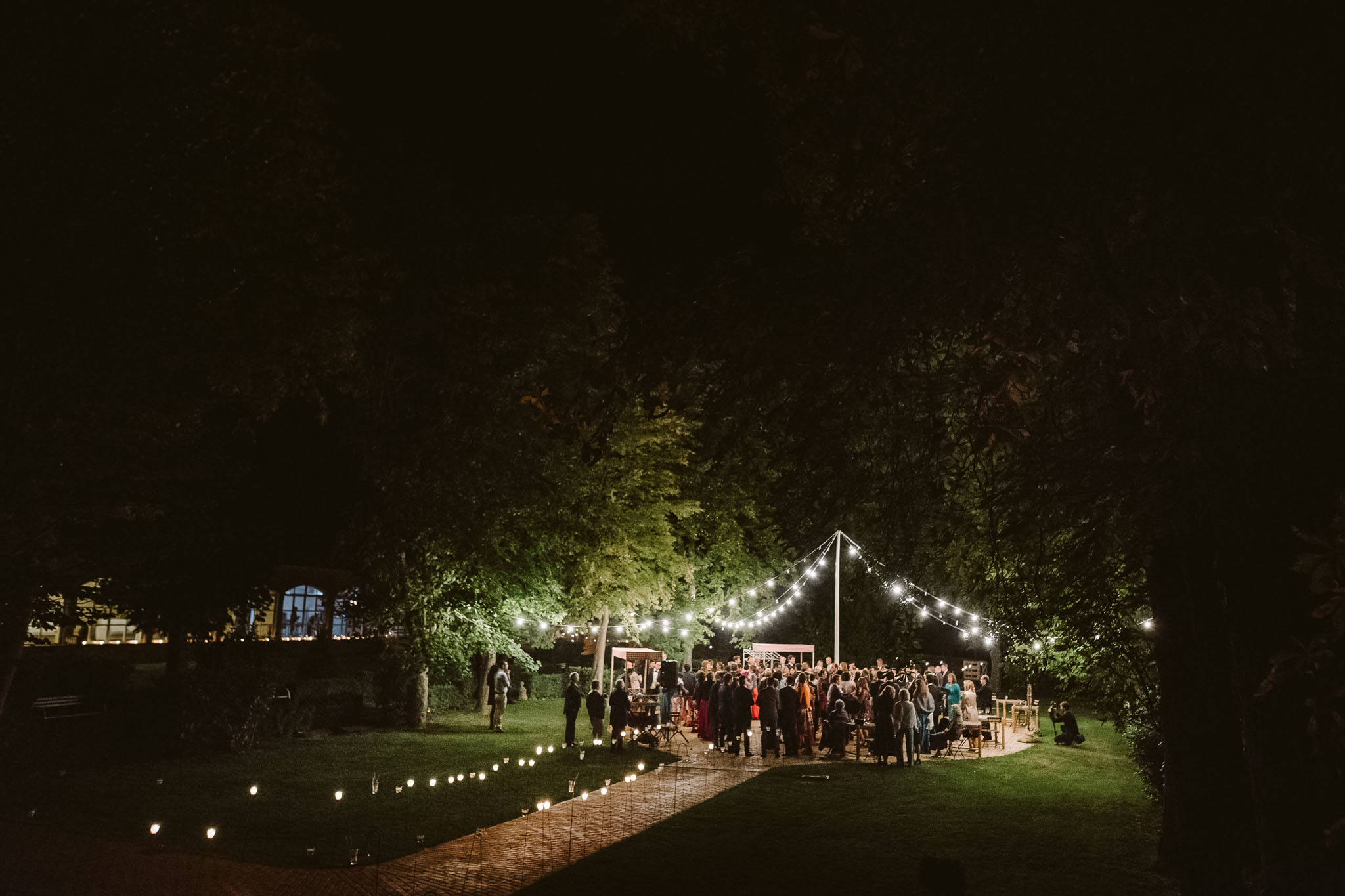 Guirnaldas de luces - Moasterio de lupiana boda - me caso - boda en burgos - Boda en Alava - Wedding plannner Alava
